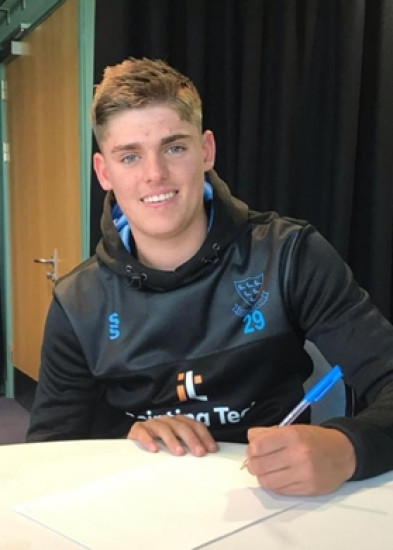 Will Sheffield signs first contract